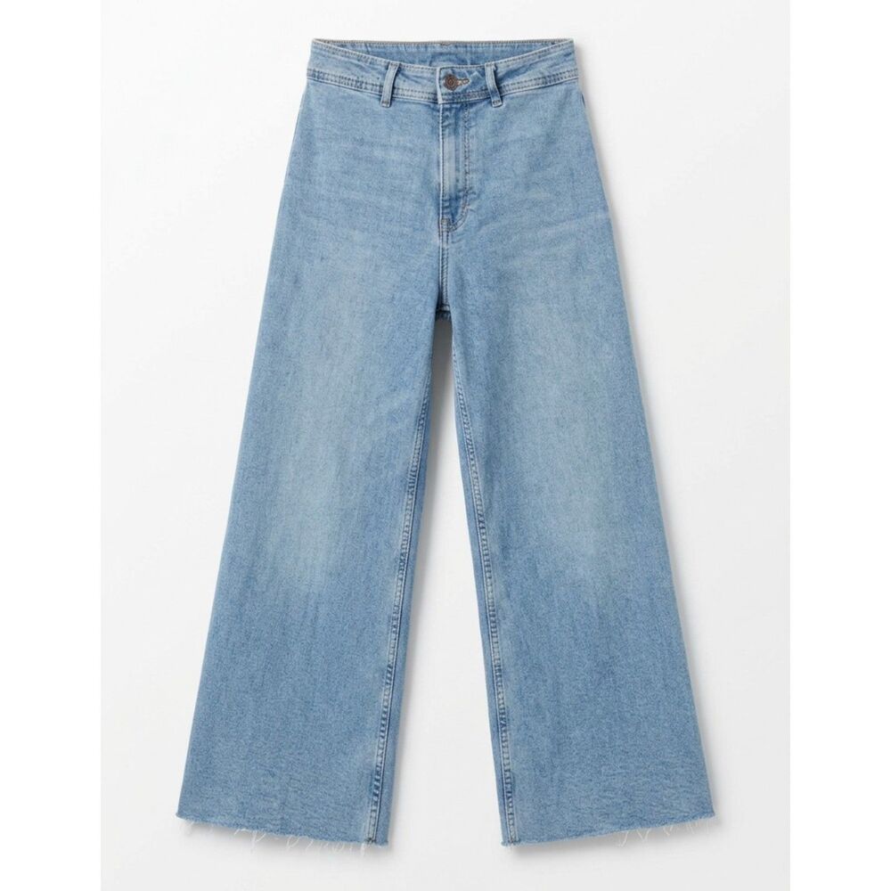 Zara High Rise Wide Leg Jeans Light Wash Frayed Hem Size 6